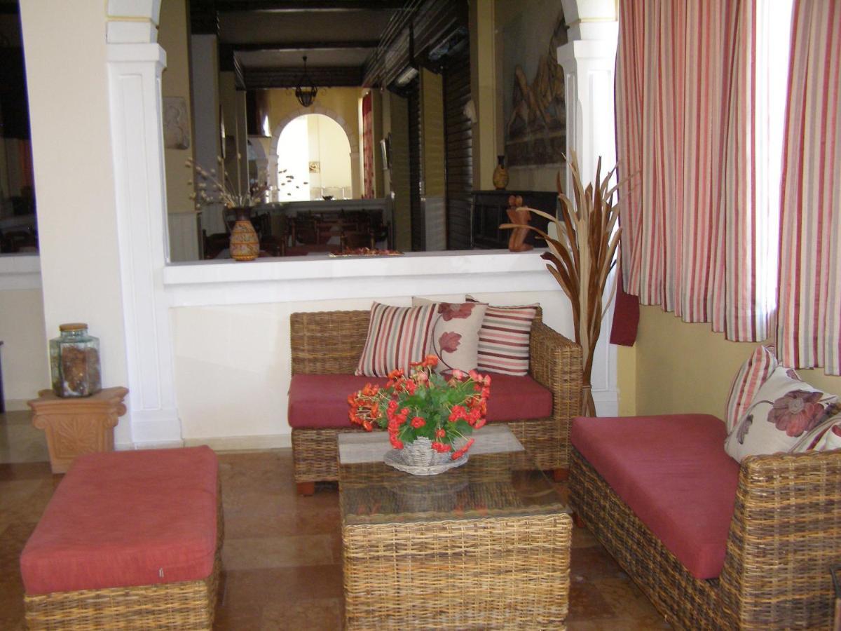 Pantheon Hall Hotel Mesongí Esterno foto